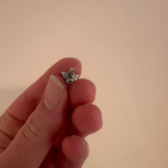 Louis Vuitton Essential V Stud Earrings Mixed Metal (1 Gold, 1 Silver) - Picture 6 of 7